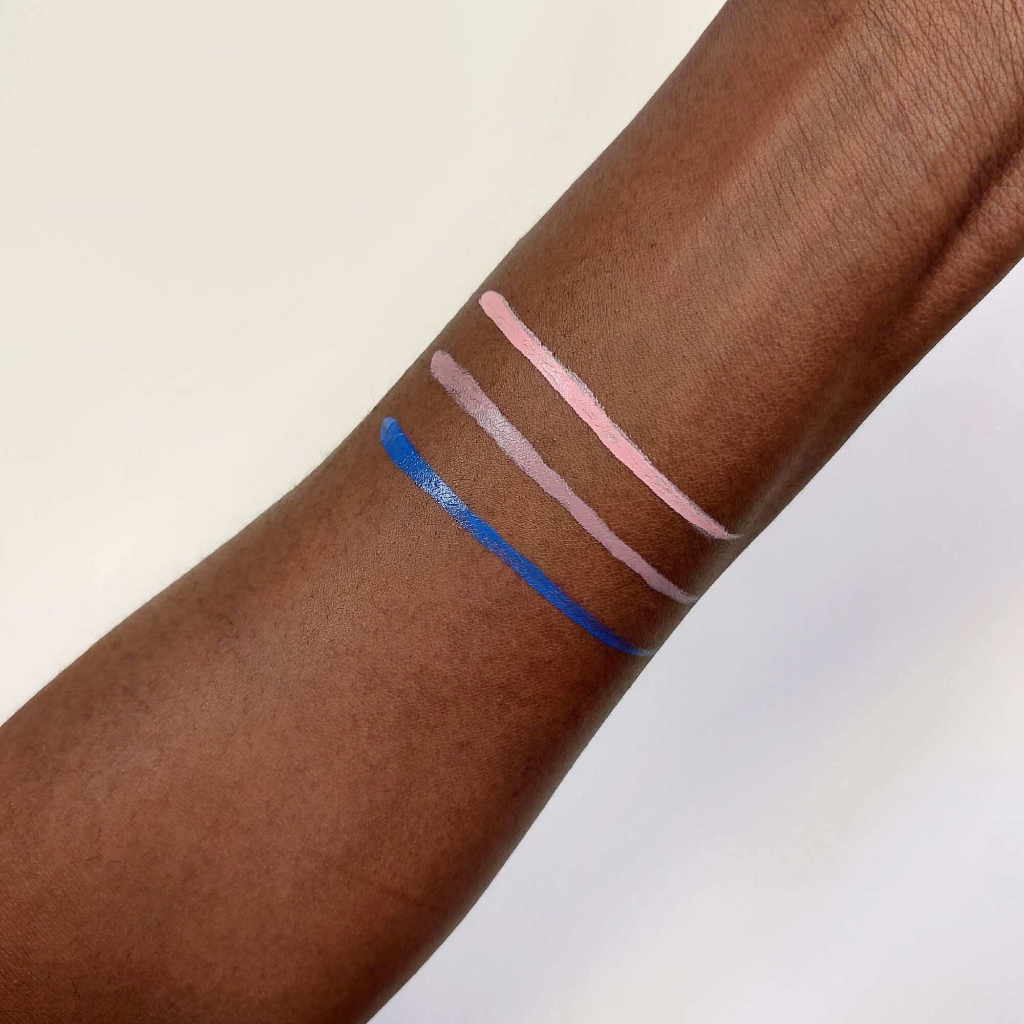 Relove by Revolution Dip Eyeliner Lilac